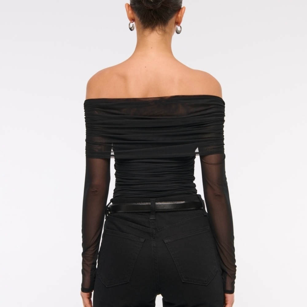 Black Off-Shoulder Ruched Bodysuit - Picture 3 of 3